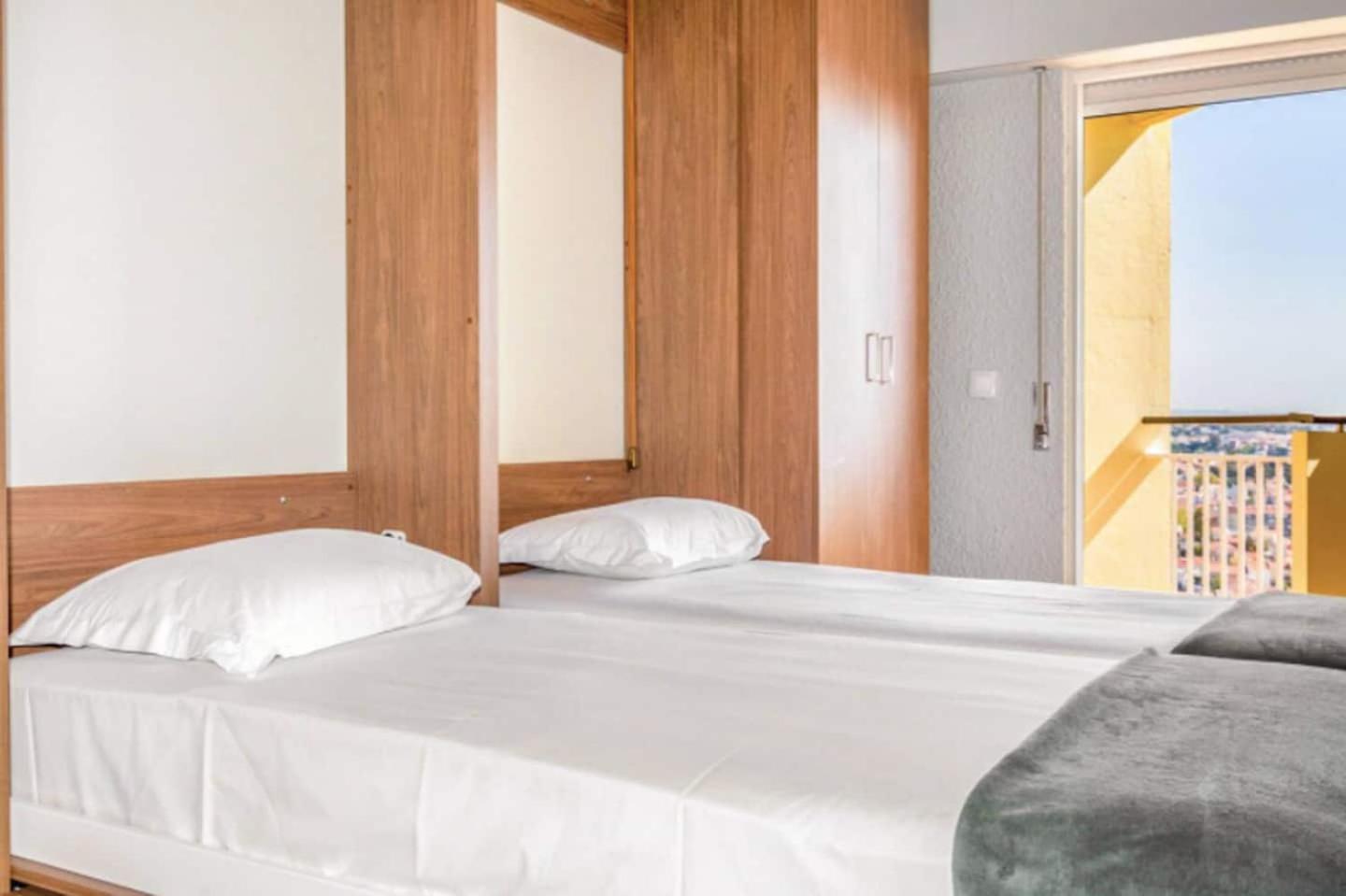Wonderful Studio In Cascais With Sea View Exterior photo